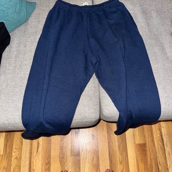 Workout clothes bundle - Picture 2 of 5